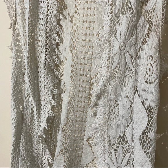 Poof! White Lace Boho Vest M - Picture 3 of 7